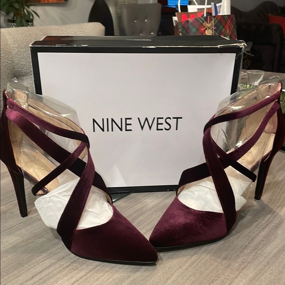 Nine West Women's Burgundy Heels